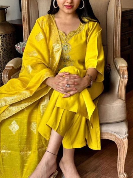 Magnetic Mustard Yellow Kurti Set with Dupatta For Women  3 Piece Kurti Set