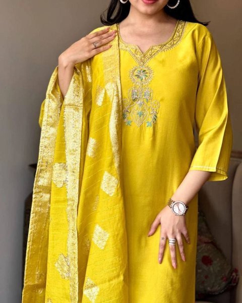 Magnetic Mustard Yellow Kurti Set with Dupatta For Women  3 Piece Kurti Set