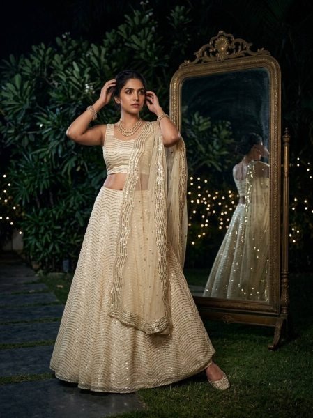 Magnetic Off White Organza Silk Lehenga with Sequins Work for Wedding Wear Designer Lehenga Choli