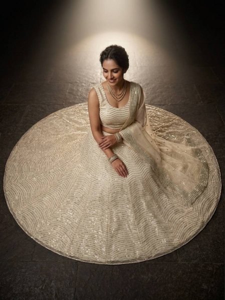 Magnetic Off White Organza Silk Lehenga with Sequins Work for Wedding Wear Designer Lehenga Choli