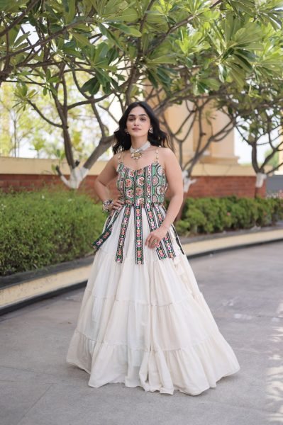 Magnetic White Full Stitched Kora Cotton Lehenga with Designer Sleeveless Blouse Navratri Lehnega Choli