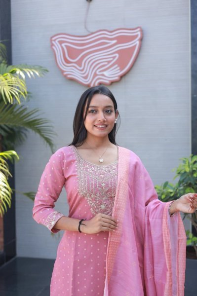 Majestic PInk Chanderi Cotton Kurti Pant Set with Digital Print Dupatta Cotton Kurtis Wholesale