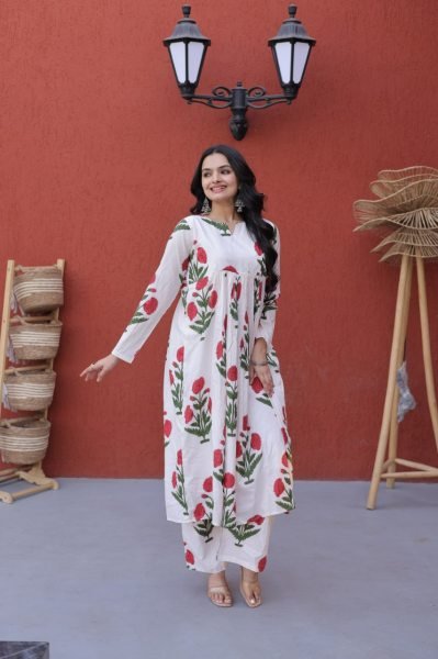 Majestic Red Casual Wear Cotton Outfit for Women with Printed Design Printed Kurtis