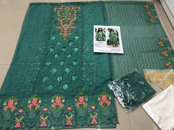 Maria b salwar kameez wholesaler from surat Pakistani Suits Wholesale