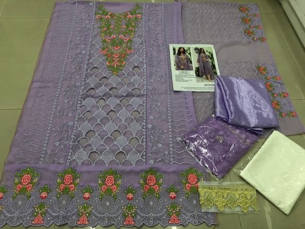 Maria b salwar kameez wholesaler from surat Pakistani Suits Wholesale