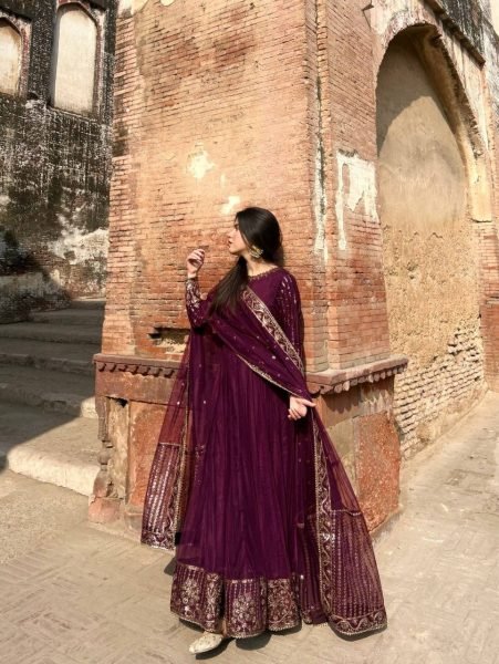 Maroon Faux Georgette Gown In Thread And Sequence Work With Matching Dupatta Anarakali Gown Wholesale