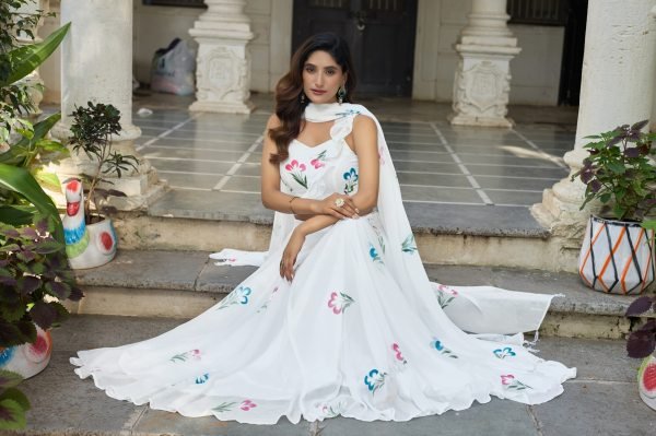 Marvelous White Hand Painted Floral Lehenga Set in Georgette for Women Designer Lehenga Choli
