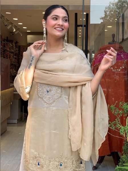 Matching palazzo for a stylish silhouette 3 Piece Kurti Set