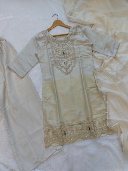 Matching palazzo for a stylish silhouette 3 Piece Kurti Set