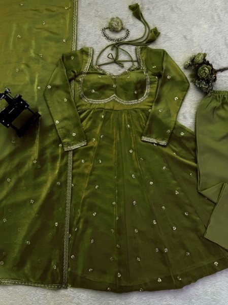 Mehendi Green Charming Fendy Silk Kurti Set with Sequence Embroidery   Lace Dupatta Festive Ready Outfit Georgette Kurti 