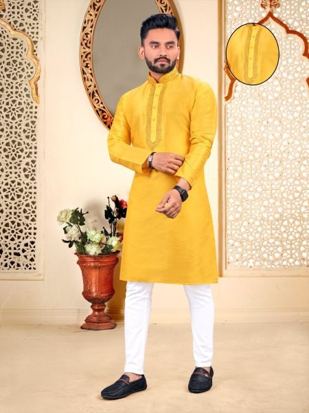 Men's Traditional  Embroidery Work Neck Pattern Kurta Pant Kurta Pajama Wholesale