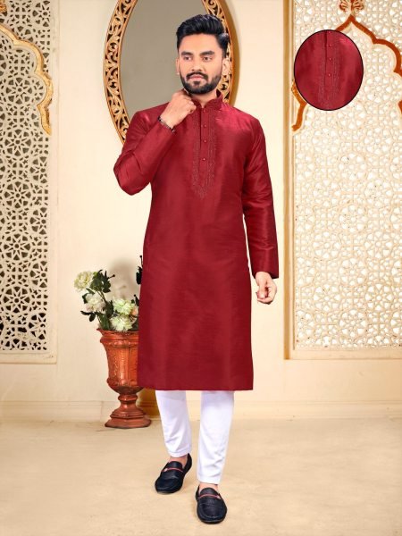 Men's Traditional  Embroidery Work Neck Pattern Kurta Pant Kurta Pajama Wholesale