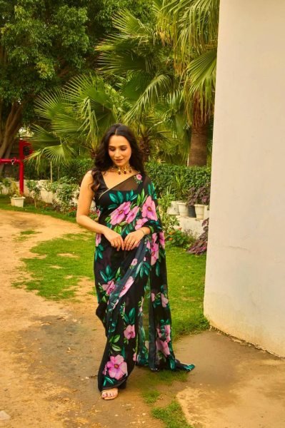 Mesmerizing Black Teby Silk Floral Print Saree with Cut Dana Border and Jalpari Silk Blouse Silk Sarees Wholesale