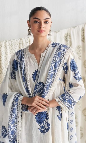 Mesmerizing White Jaipuri Cotton Kurta Pant Dupatta Set with Bracelet Combo Cotton Kurtis Wholesale