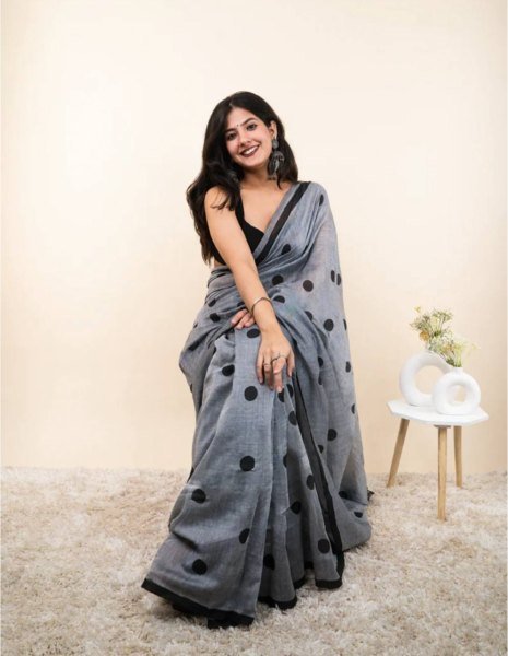 Minimalist Grey Linen Cotton Saree with Digital Print and Zahlar at Manufacturer  Printed Cotton Sarees Wholesale