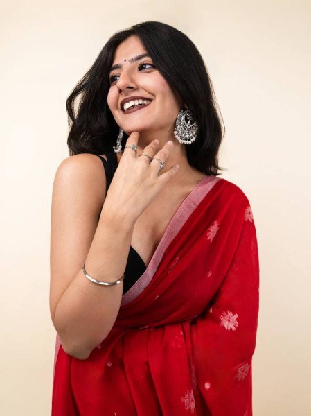 Minimalist Red Designer Linen Cotton Digital Print Saree with Matching Blouse for Wedding Linen Sarees Wholesale