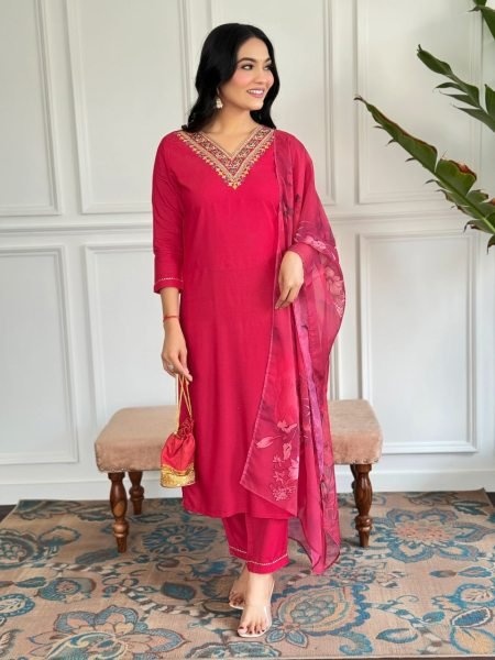 Minimalist Red Kurta Set with Silk Blend Dupatta And Embroidery Work At Manufacturer Rates 3 Piece Kurti Set