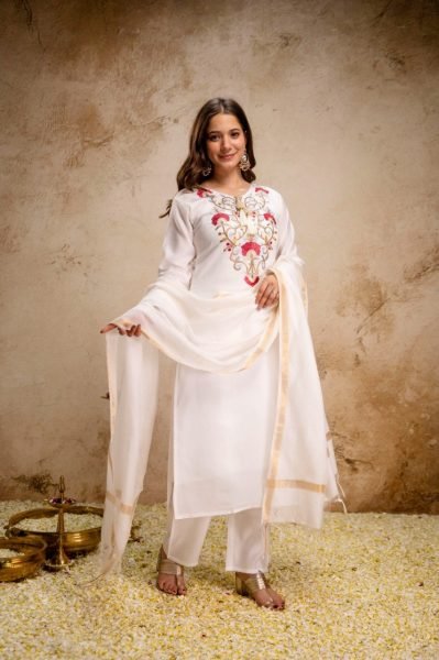 Minimalist White Roman Fabric Kurti Pant Dupatta Set for Office Wear  Straight Cut Long Kurtis