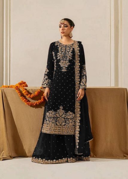 Modern Black Velvet Rivet Moti Embroidery Suit Set with Lace Dupatta at Manufacturer Rate for Festive Wear Ready To Wear Collection