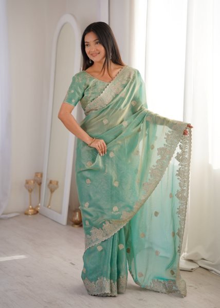 Modern Mint Green Fendy Crush Saree with Unstitched Blouse For Boutique Collection  Embroidery Sarees Wholesale