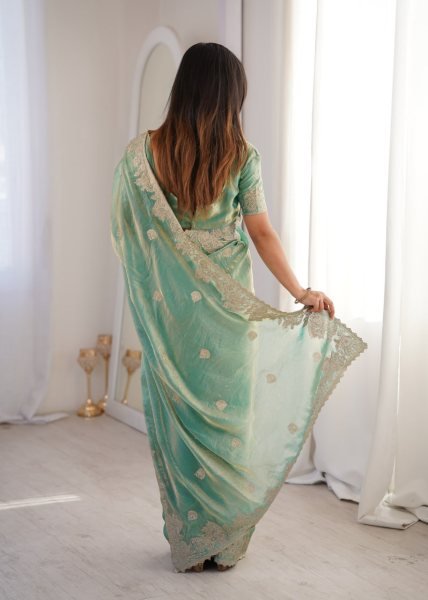 Modern Mint Green Fendy Crush Saree with Unstitched Blouse For Boutique Collection  Embroidery Sarees Wholesale