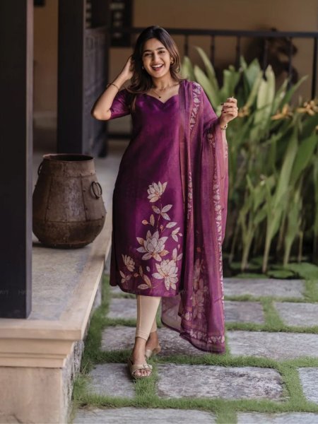 Modern Zarna Silk Kurti Set with Matching Printed Dupatta at Wholesale Rate Kurti With Bottom Wholesale