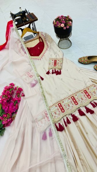 Modish OffWhite Designer Chinon Silk Top Blouse Lehenga Dupatta Set at Manufacturer  Ready To Wear Collection