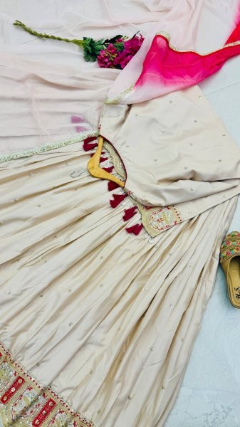 Modish OffWhite Designer Chinon Silk Top Blouse Lehenga Dupatta Set at Manufacturer  Ready To Wear Collection