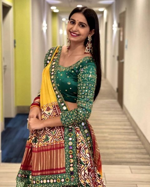 Kinjal Dave Style Butter Silk Lehenga Choli with Mirror Work Navratri Garba Special Navratri Lehnega Choli