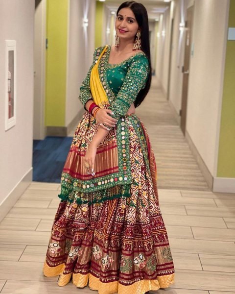 Kinjal Dave Style Butter Silk Lehenga Choli with Mirror Work Navratri Garba Special Navratri Lehnega Choli