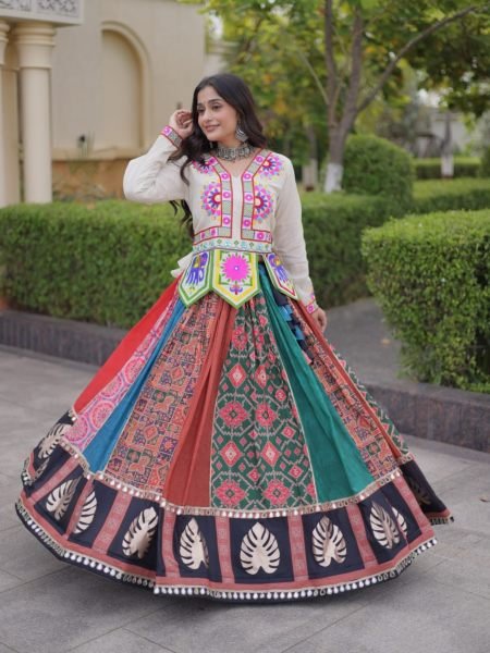 Multicolor Cotton Printed Lehenga Choli with Kutchi Gamthi Blouse at Wholesale 