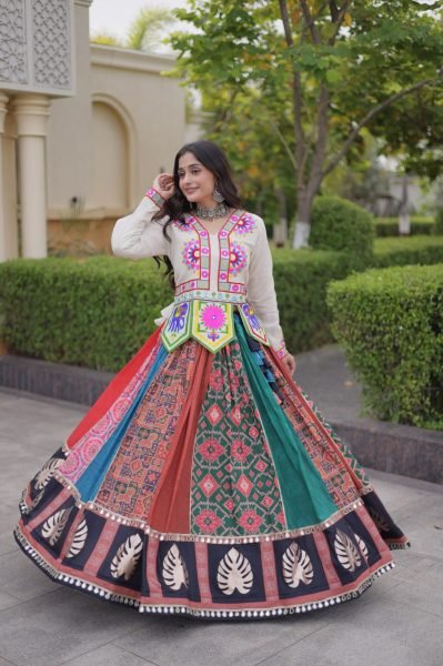 Multicolor Cotton Printed Lehenga Choli with Kutchi Gamthi Blouse at Wholesale Navratri Lehnega Choli
