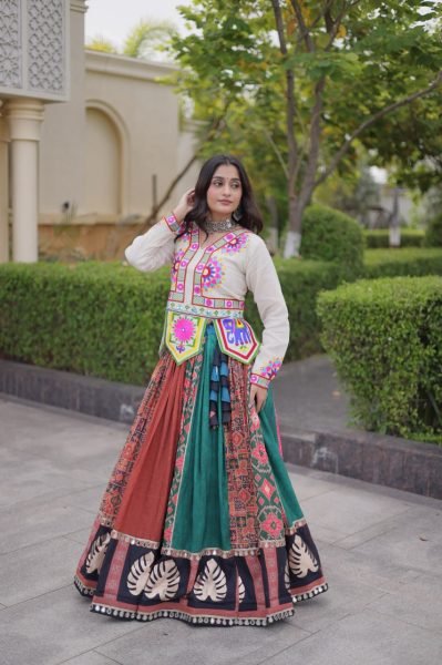 Multicolor Cotton Printed Lehenga Choli with Kutchi Gamthi Blouse at Wholesale Navratri Lehnega Choli