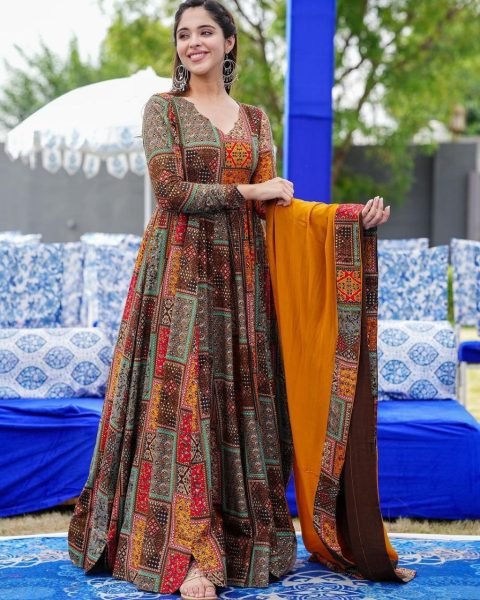 Muslin Printed Beautiful Anarkali Kurti With Dupatta  Kurti With Dupatta Wholesale