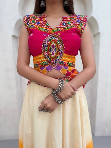 Muticolor Navratri Special 5 Meter Flair Magic Cotton Lehenga Choli at WHolesale Rate Navratri Lehnega Choli