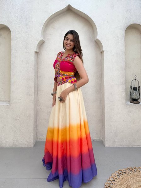 Muticolor Navratri Special 5 Meter Flair Magic Cotton Lehenga Choli at WHolesale Rate Navratri Lehnega Choli