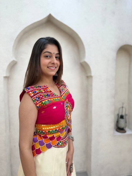 Muticolor Navratri Special 5 Meter Flair Magic Cotton Lehenga Choli at WHolesale Rate Navratri Lehnega Choli