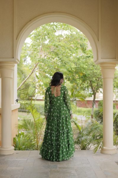 Navratri Special Green 12 Meter Flair Bandhani Gown with Kutchi Work Anarkali Kurtis 