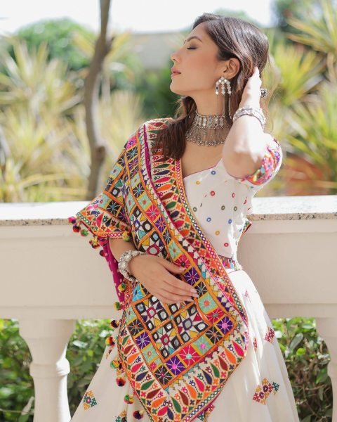 Navratri Special Muslin Lehenga Choli with Mirror Embroidery Wholesale Ready Navratri Lehnega Choli