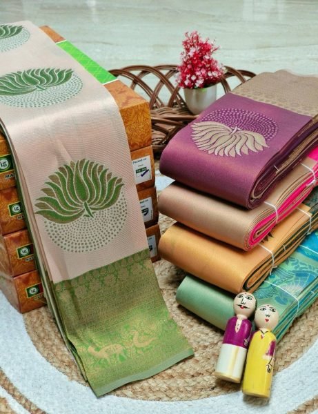 Navy Blue Banarasi Silk Saree With Lotus Zari Pallu Premium Traditional Look Banarasi Saree Wholesale