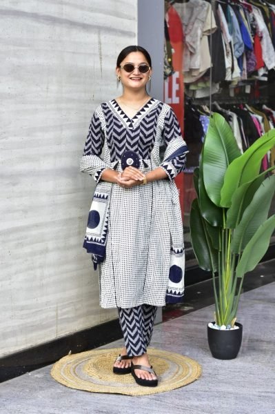 Navy Blue Comfortable Straight Fit Kurta for Casual and Office Wear Printed Kurtis