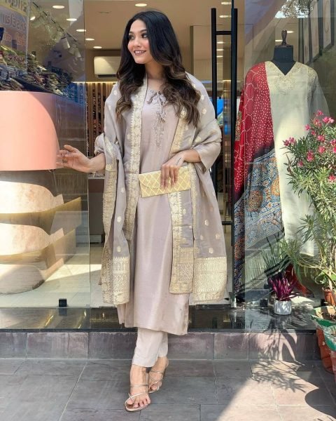 new beautiful roman silk original handwork, Zari weaving 3 pic suit set 3 Piece Kurti Set