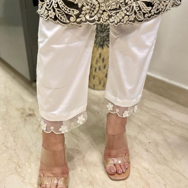 New Collection Chikankari Floral Embroidered Kurta Set For Women  Girls Lucknowi Chikankari Kurtis Wholesale
