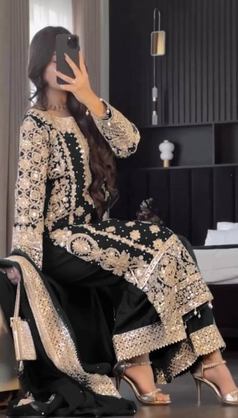 New Color - Black Georgette Readymade Pakistani Suit at Wholesale Rate Ready To Wear Collection