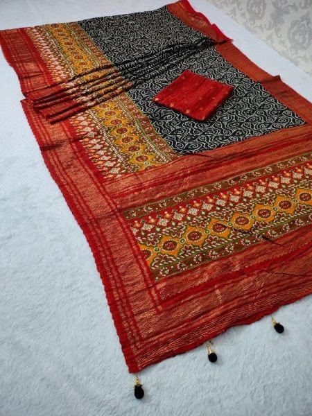 New Crush Dola Silk with Border Foil Work Saree Silk Sarees Wholesale