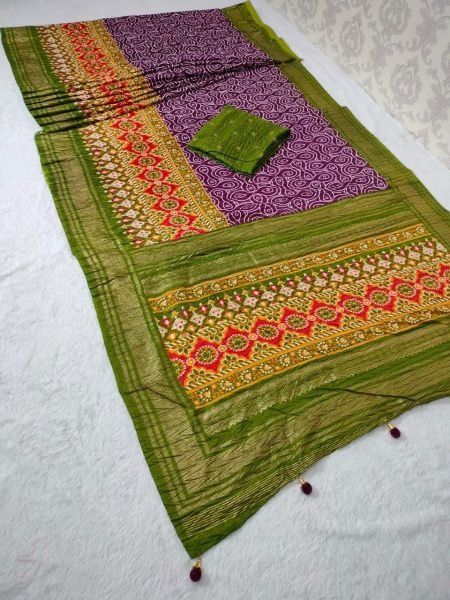 New Crush Dola Silk with Border Foil Work Saree Silk Sarees Wholesale