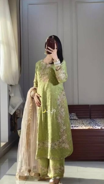 New Designer Party Wear Look Stylish Ready To Wear Suit Ready To Wear Collection