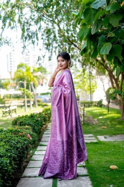 New Handloom Raw Silk Saree With Rich Weaving Pallu  Silk Sarees Wholesale