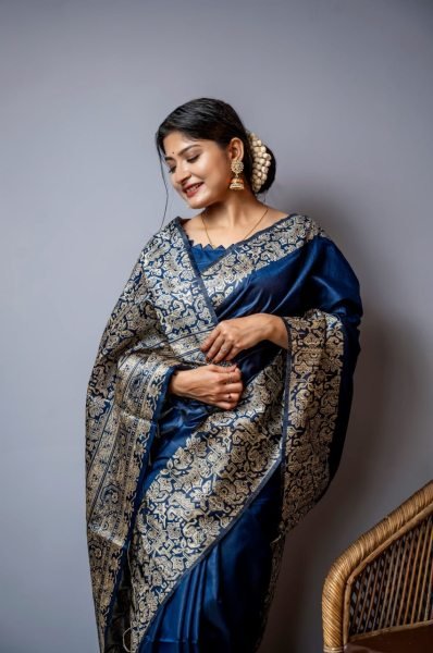 New Handloom Raw Silk Saree With Rich Weaving Pallu  Silk Sarees Wholesale