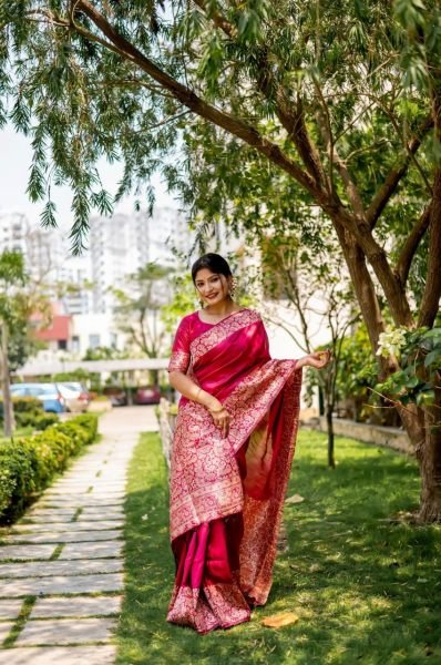 New Handloom Raw Silk Saree With Rich Weaving Pallu  Silk Sarees Wholesale